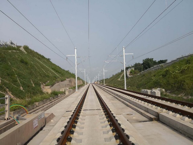成貴鐵路.jpg